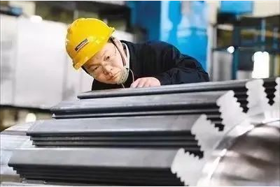全国机械冶金建材行业工匠——NG28杨东涛